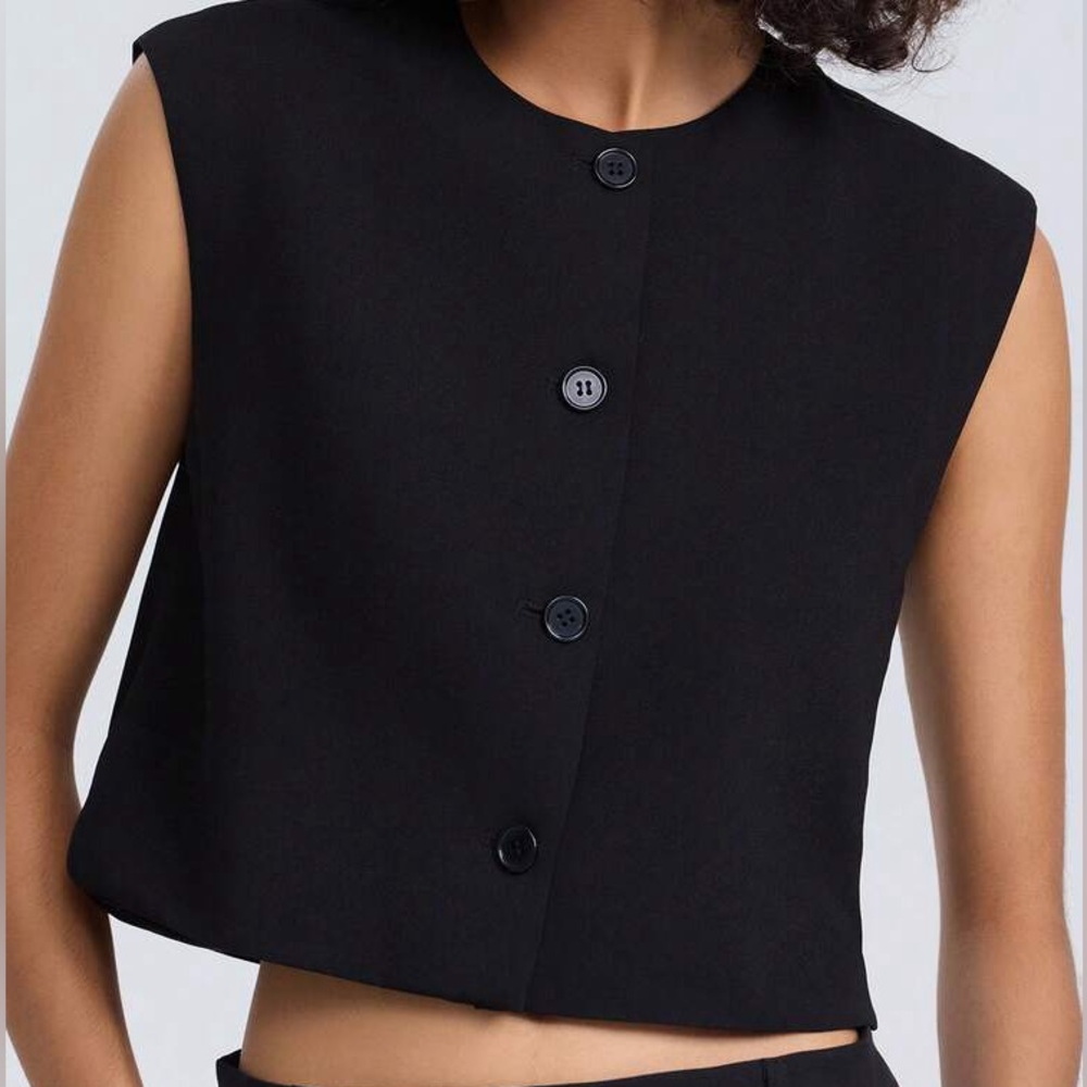Zara Black Sleeveless Boxy Vest Top
